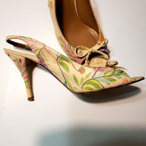 Stuart Weitzman Floral Slingback Shoes Sz 10